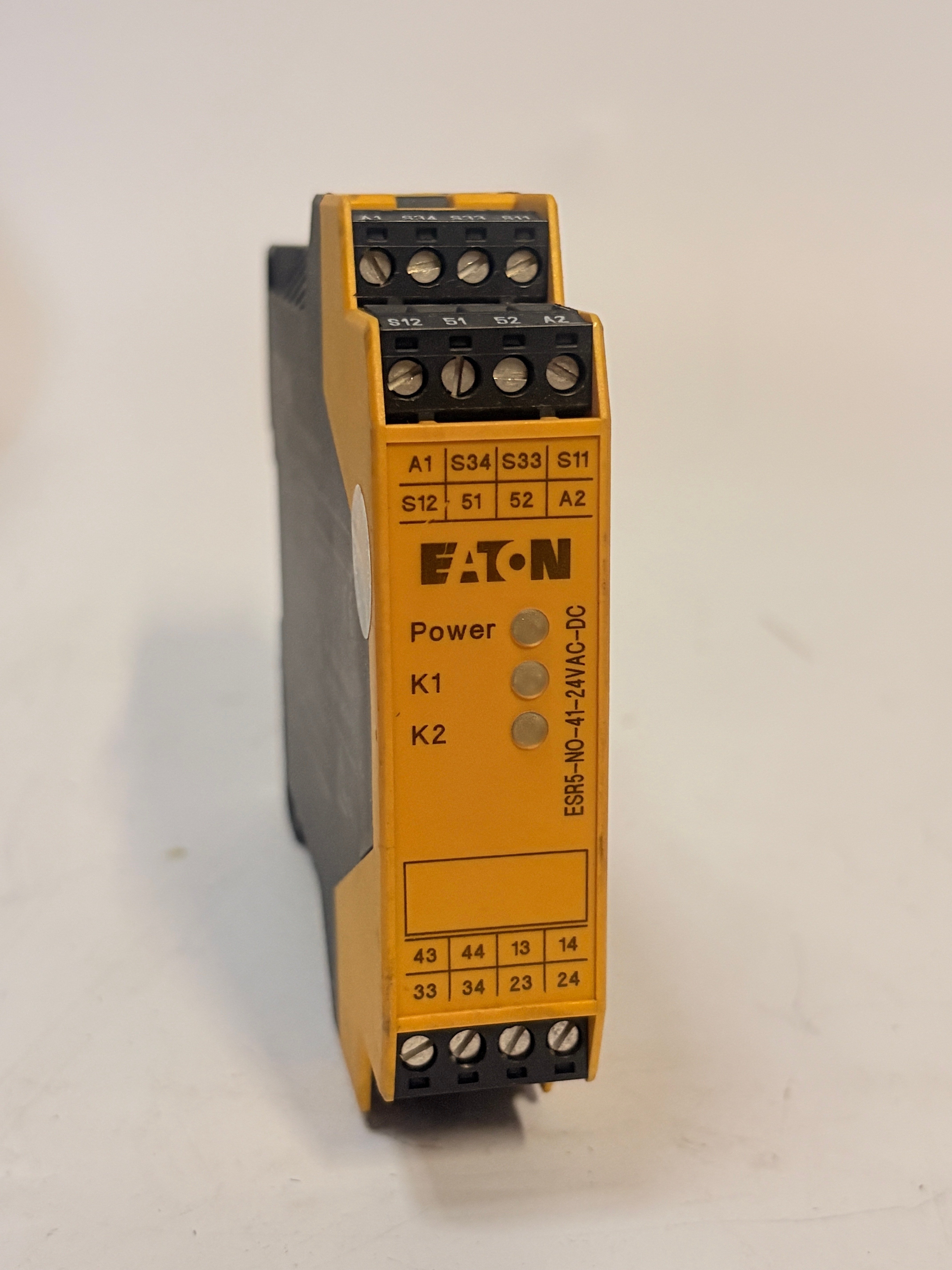 Eaton ESR5-NO-41-24VAC-DC Safety Relay 24V 4NO 1NC