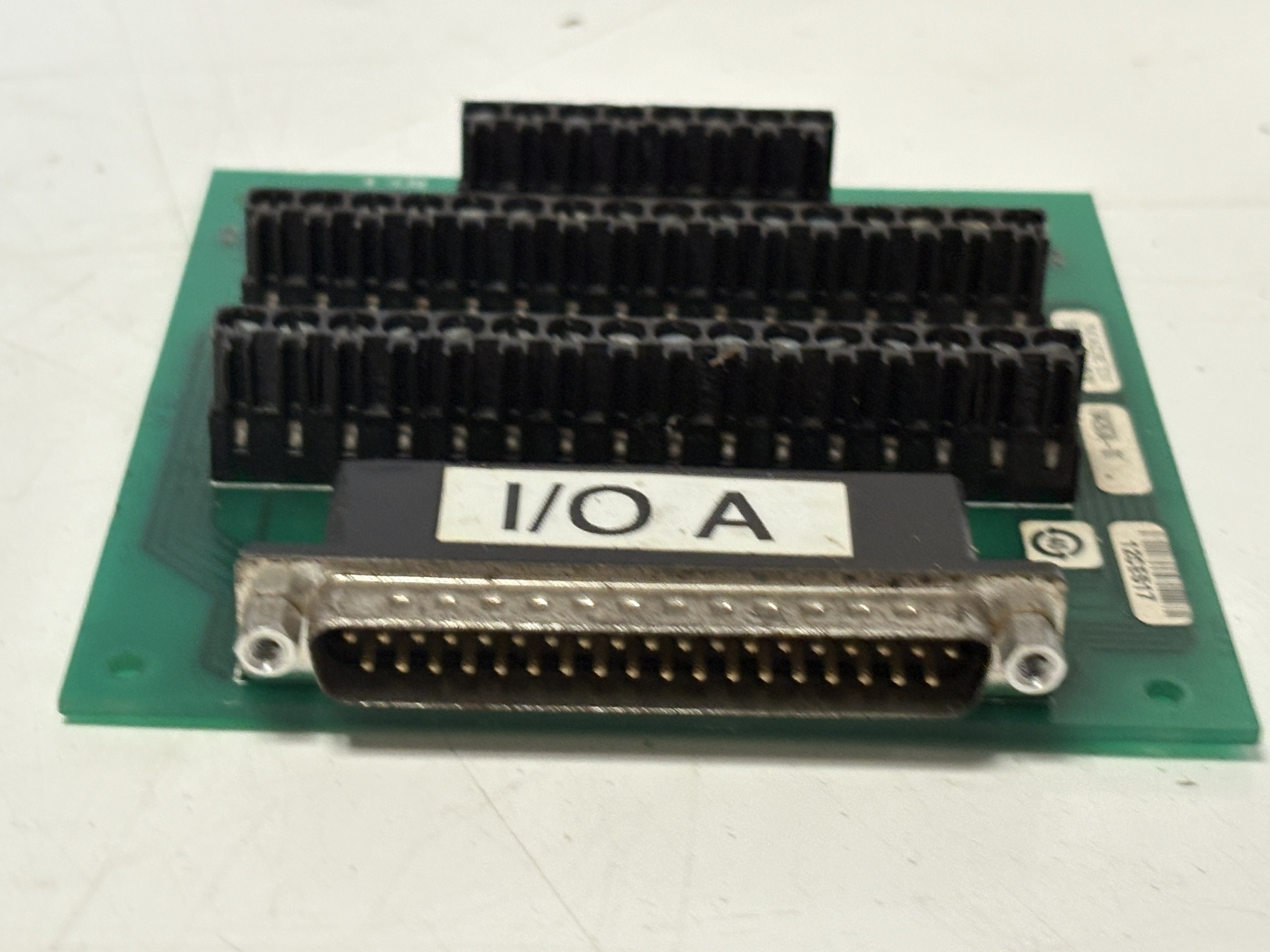 H142824-01 I/O A 32-Terminal Industrial Interface PCB Made Hungary