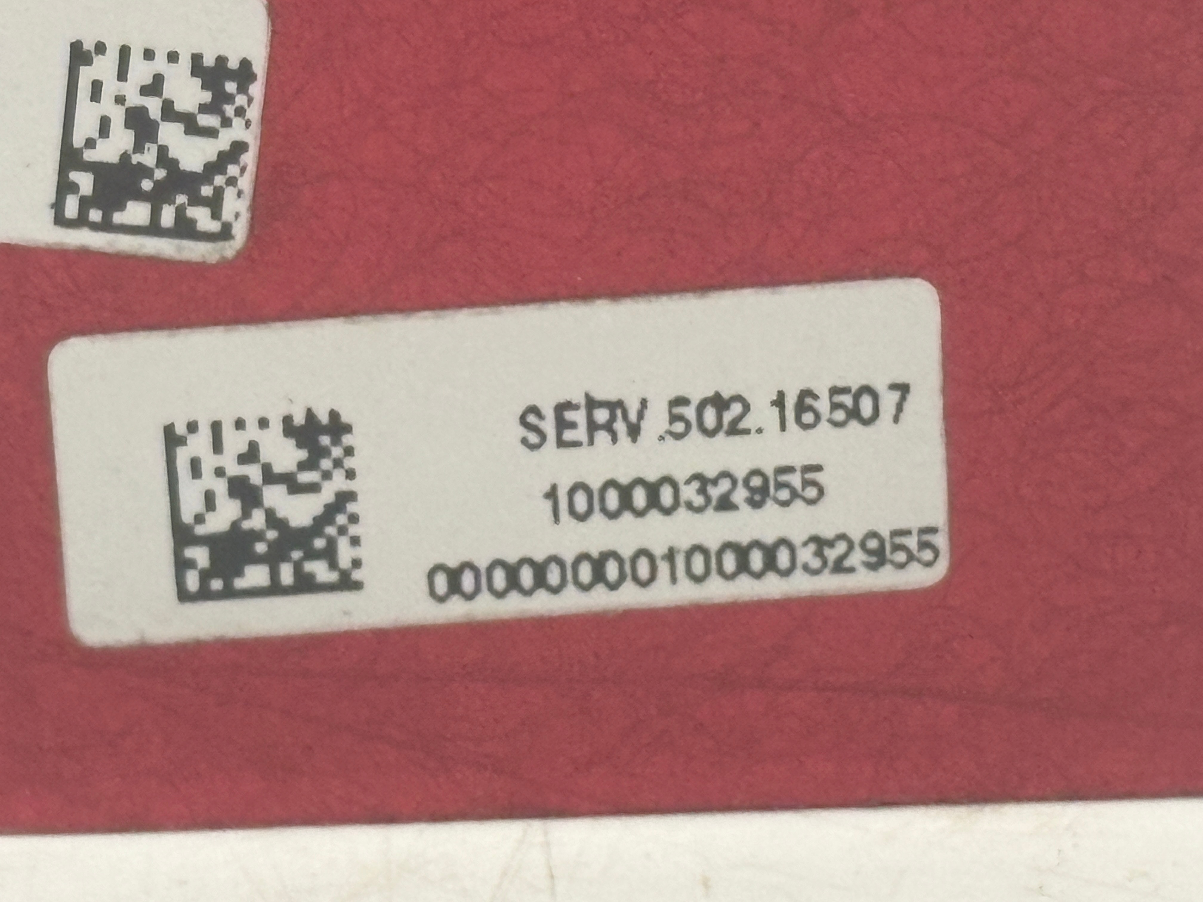 SERV.502.16507 1000032955 Red Bracket / Guard Component