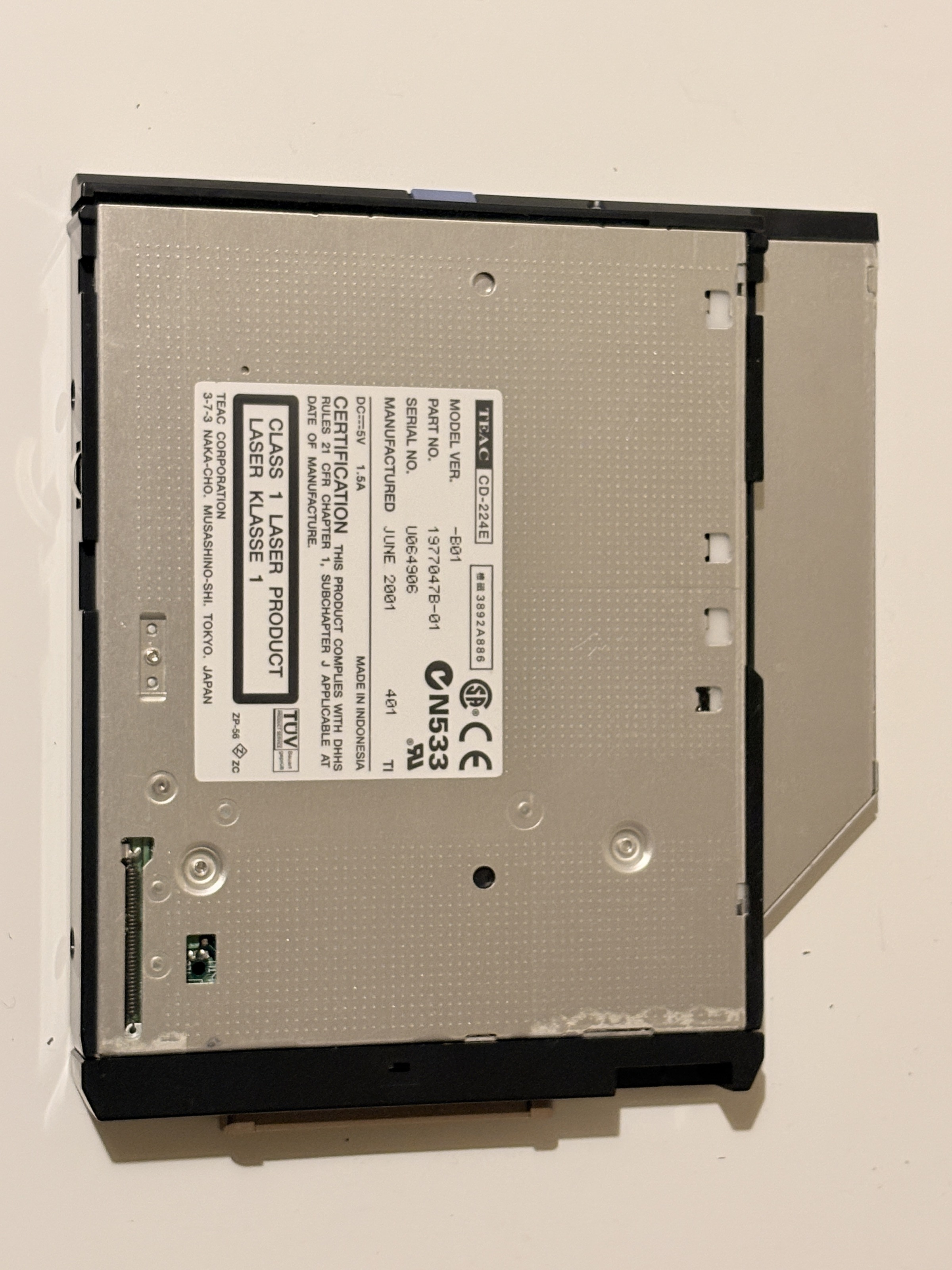TEAC CD-224E 1977047B-01 24x IDE Laptop CD-ROM Drive