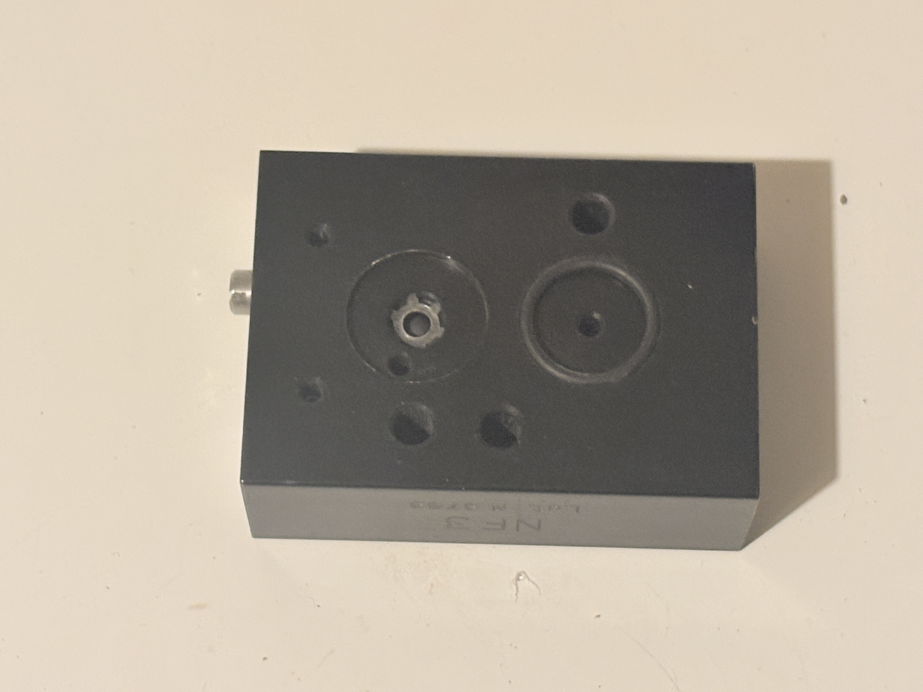 NF3 Lot N8766 Industrial Pneumatic Valve Manifold Block 2