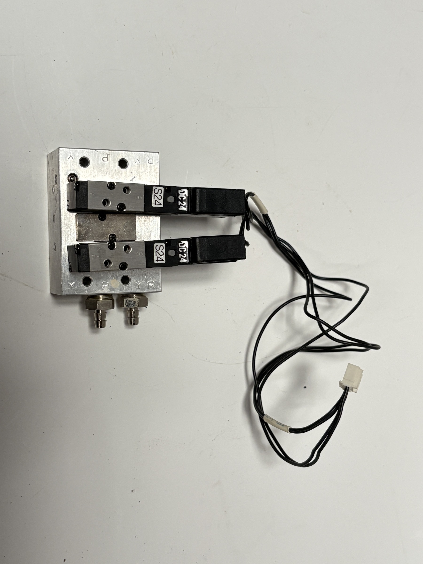 Kuroda RCS 242 Twin Solenoid Valve Manifold