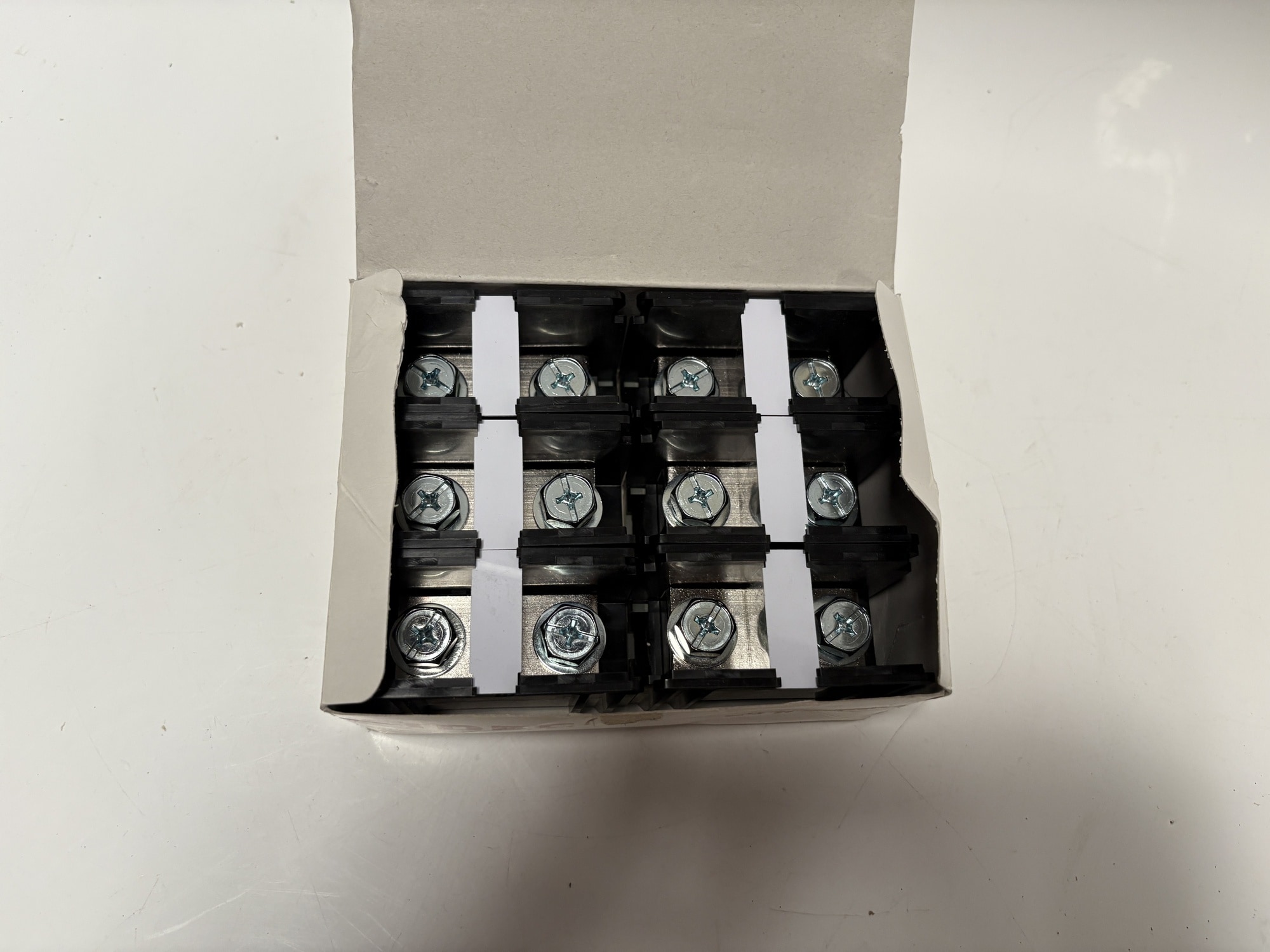 IDEC BA711S-TK1681-2 terminal blocks open six-piece pack