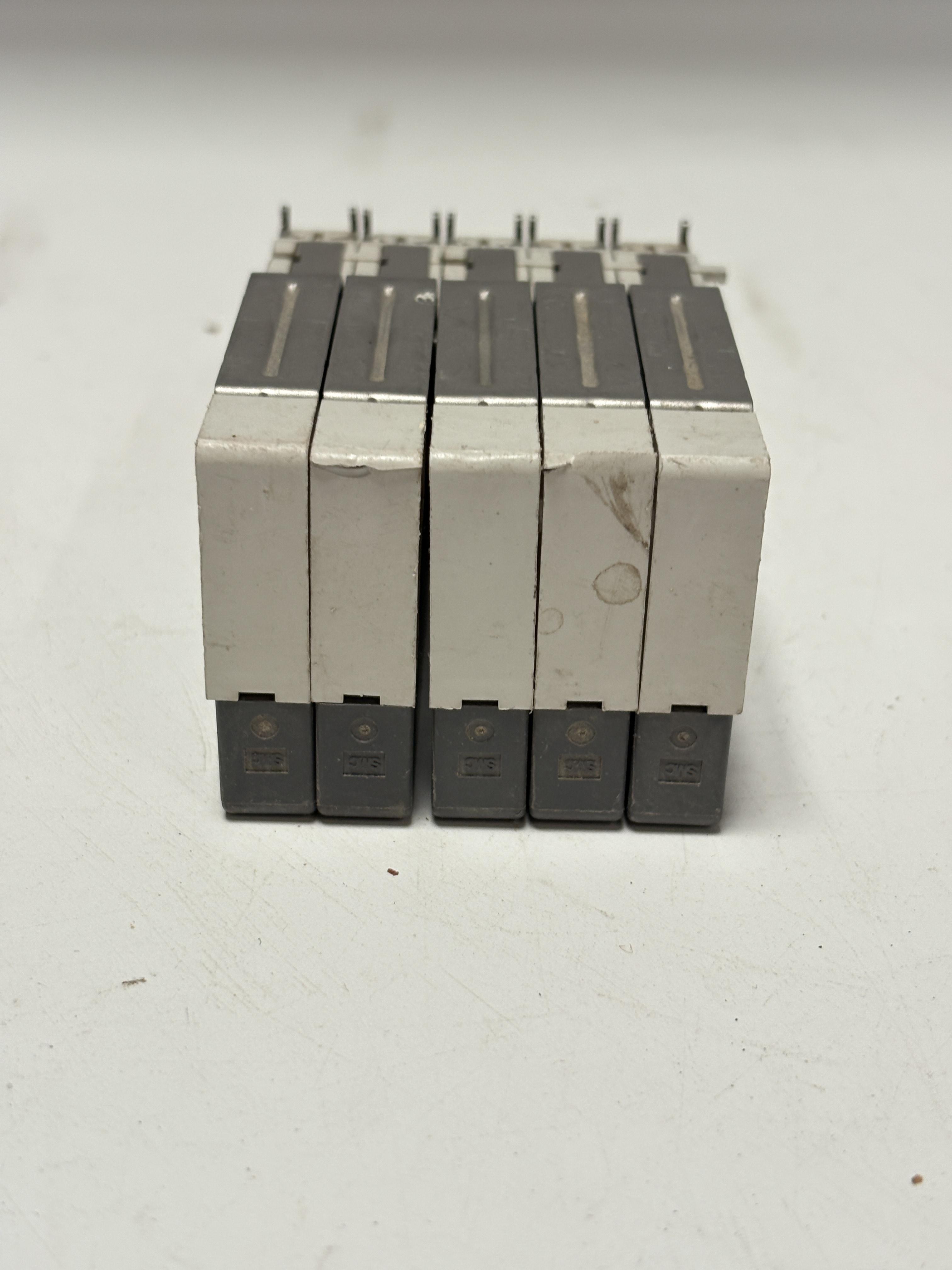 SMC SQ1231D-5-C6 5-Port Plug-In Solenoid Valve