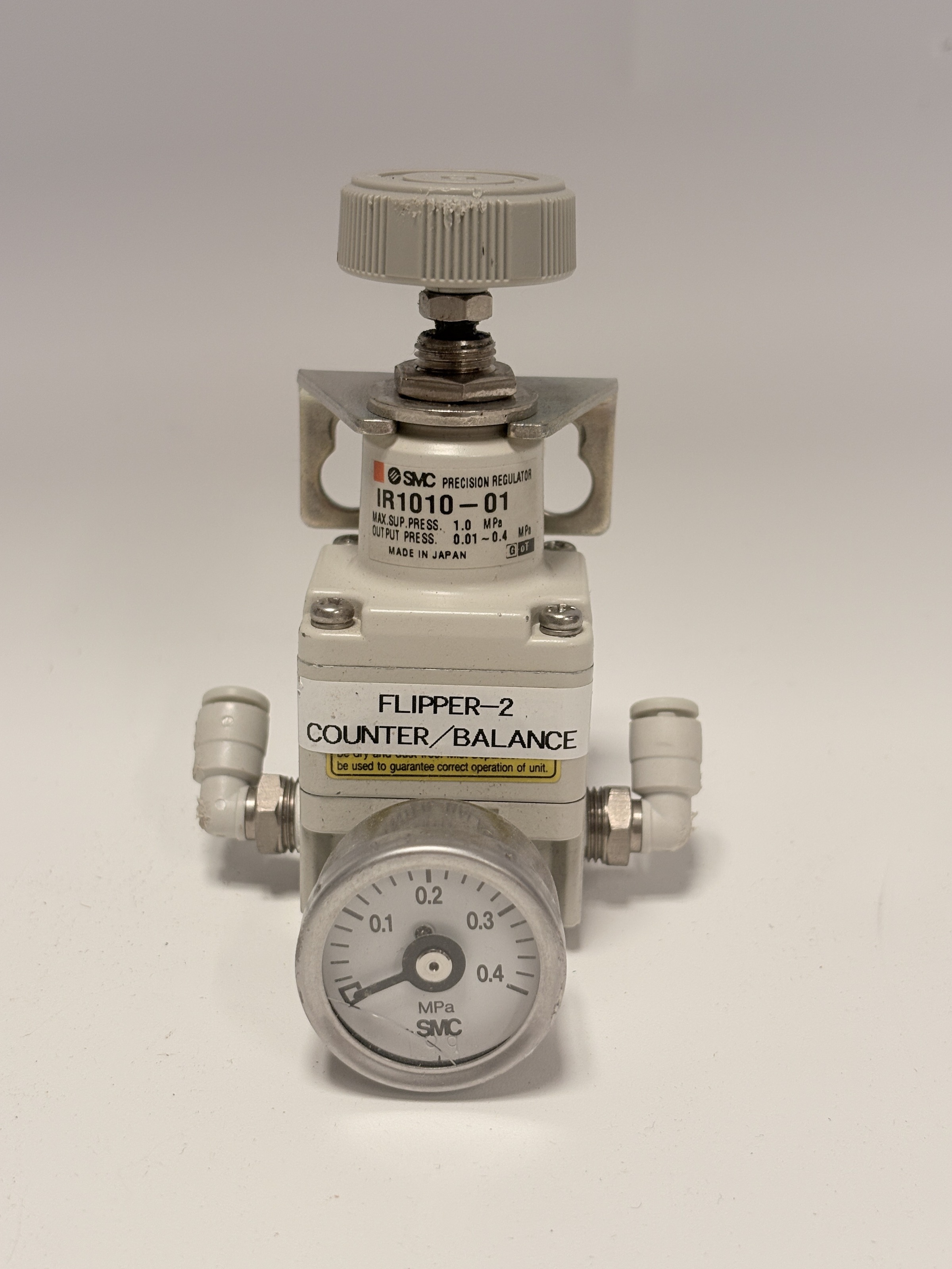 SMC IR1010-01 Precision Pneumatic Regulator with Gauge