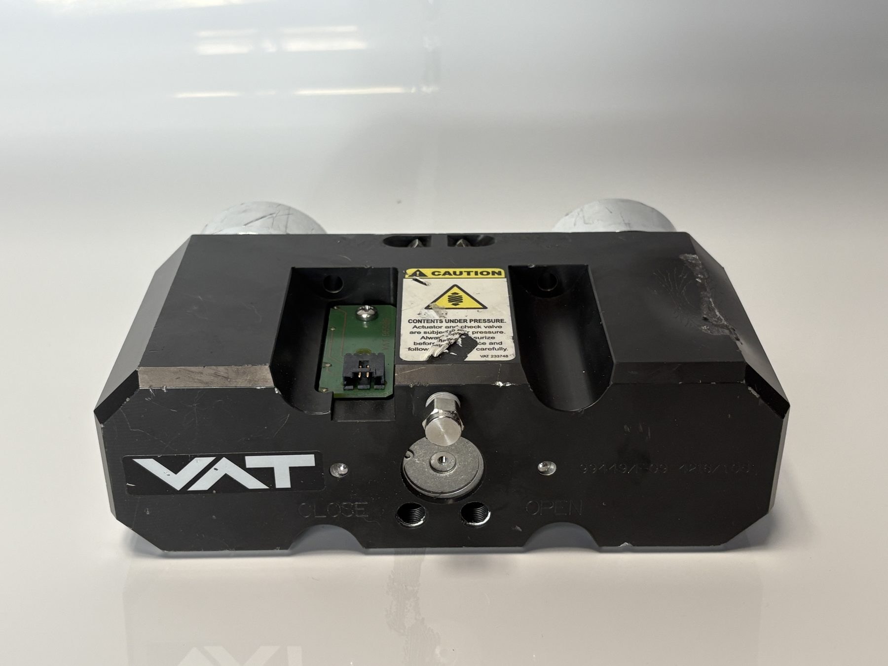 VAT 243786/3856 A-1033265 Pneumatic Vacuum Valve Actuator