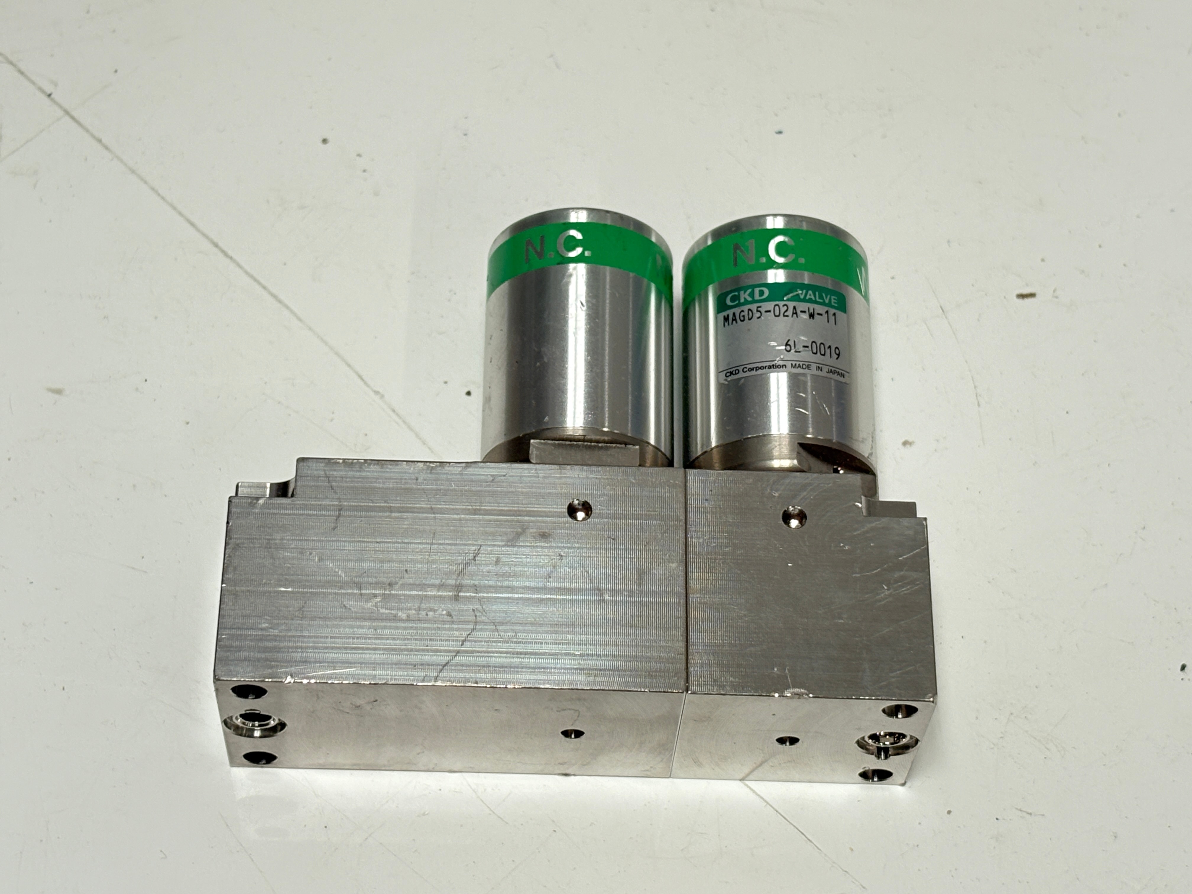CKD MAGD5-02A-W-11 N.C. Diaphragm Valve Manifold