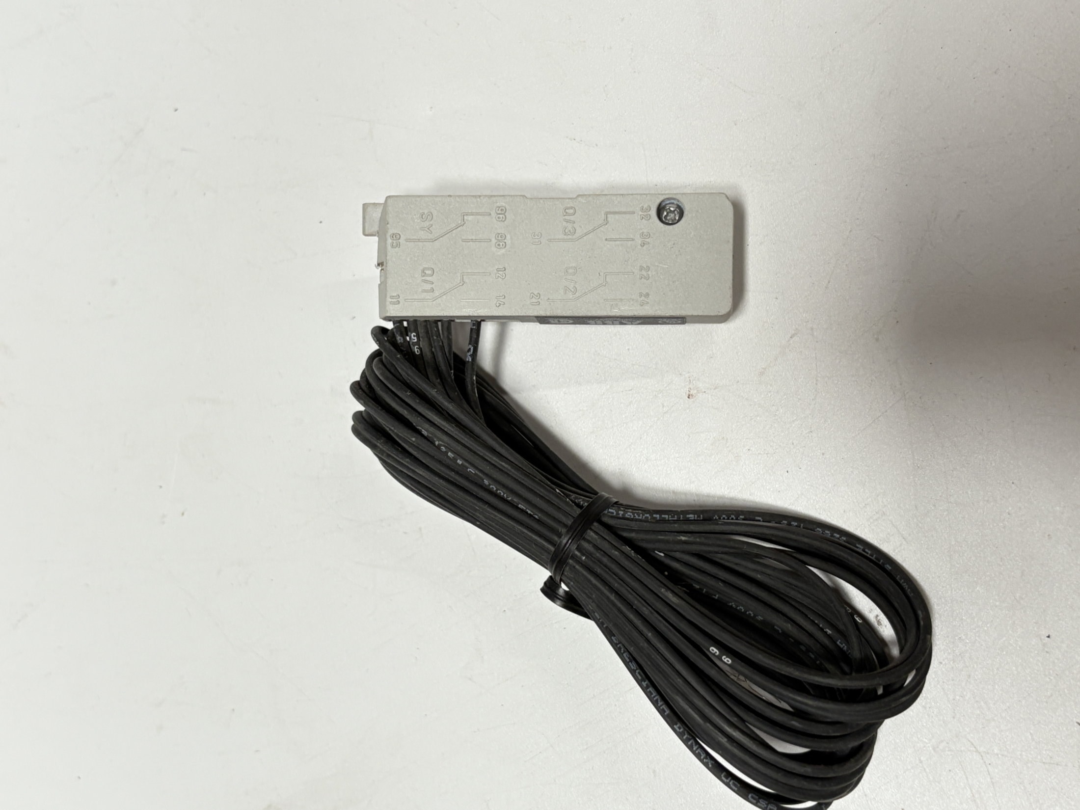 ABB 1SDA051370R1 Tmax T wired auxiliary changeover contact kit