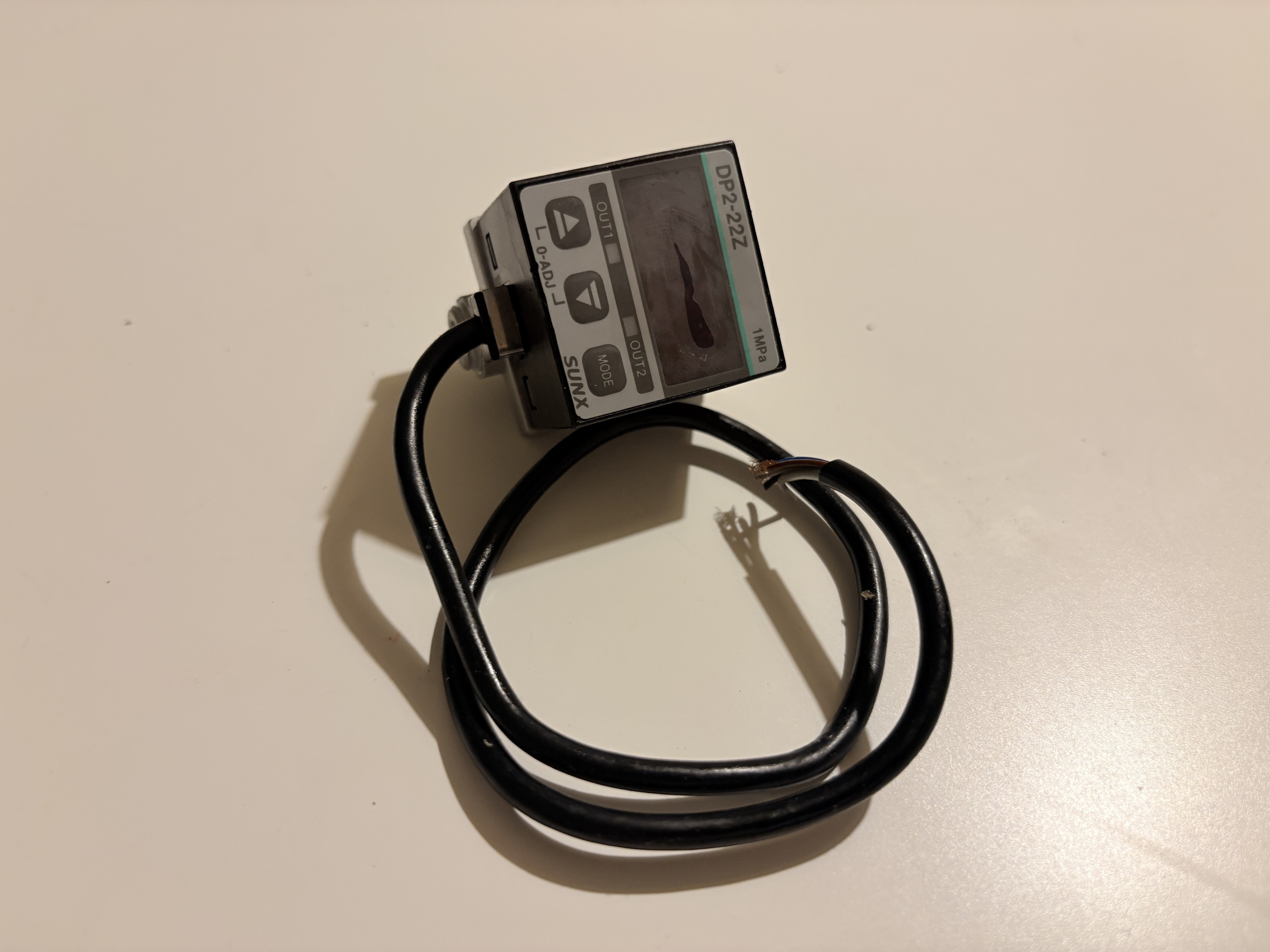 SUNX DP2-22Z 1MPa Digital Pressure Sensor 12-24VDC
