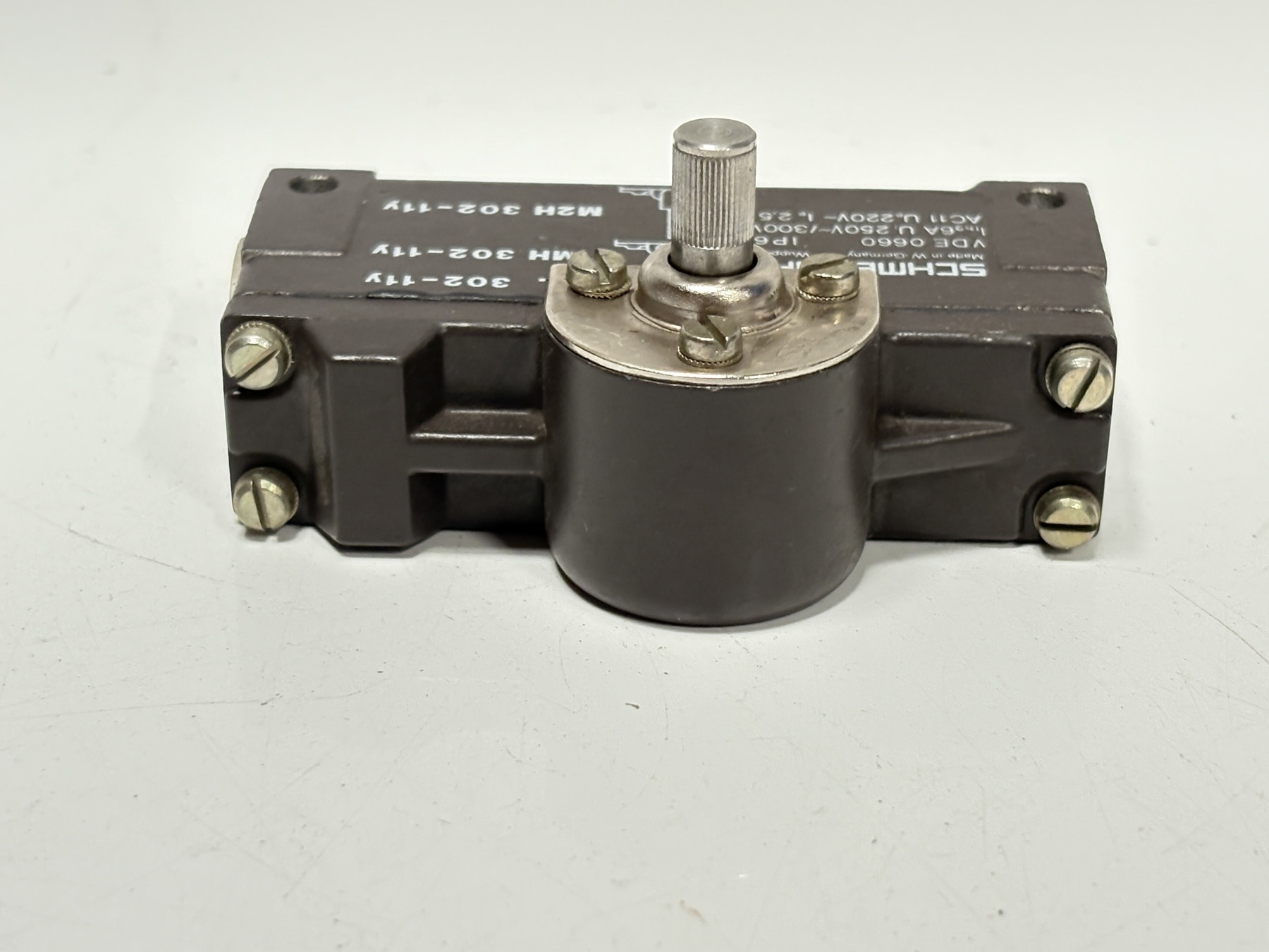 Schmersal M.302-11Y industrial limit switch overall side view