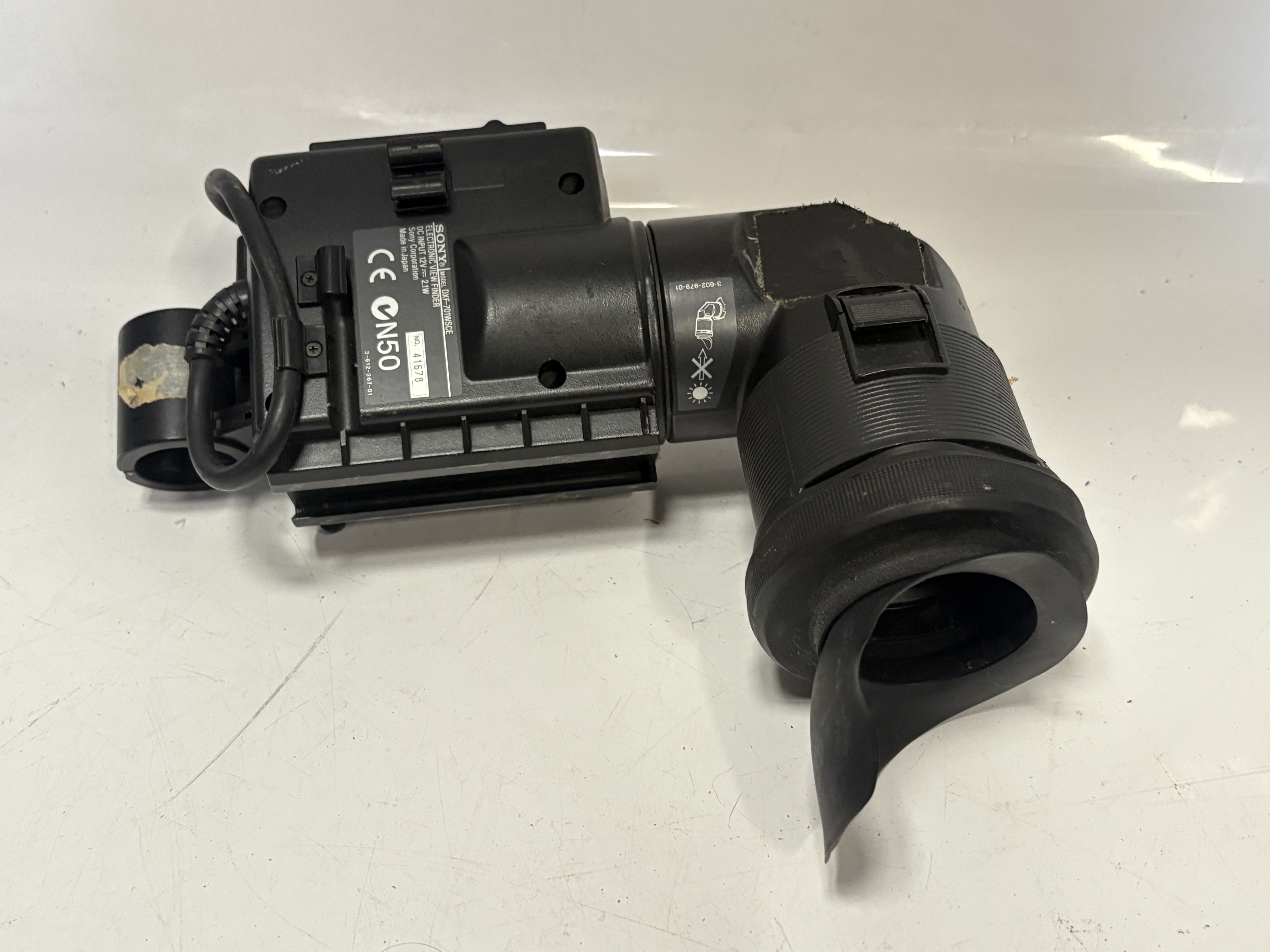 Sony DXF-701WSCE 1.5in Electronic Viewfinder 600TVL 12V Broadcast