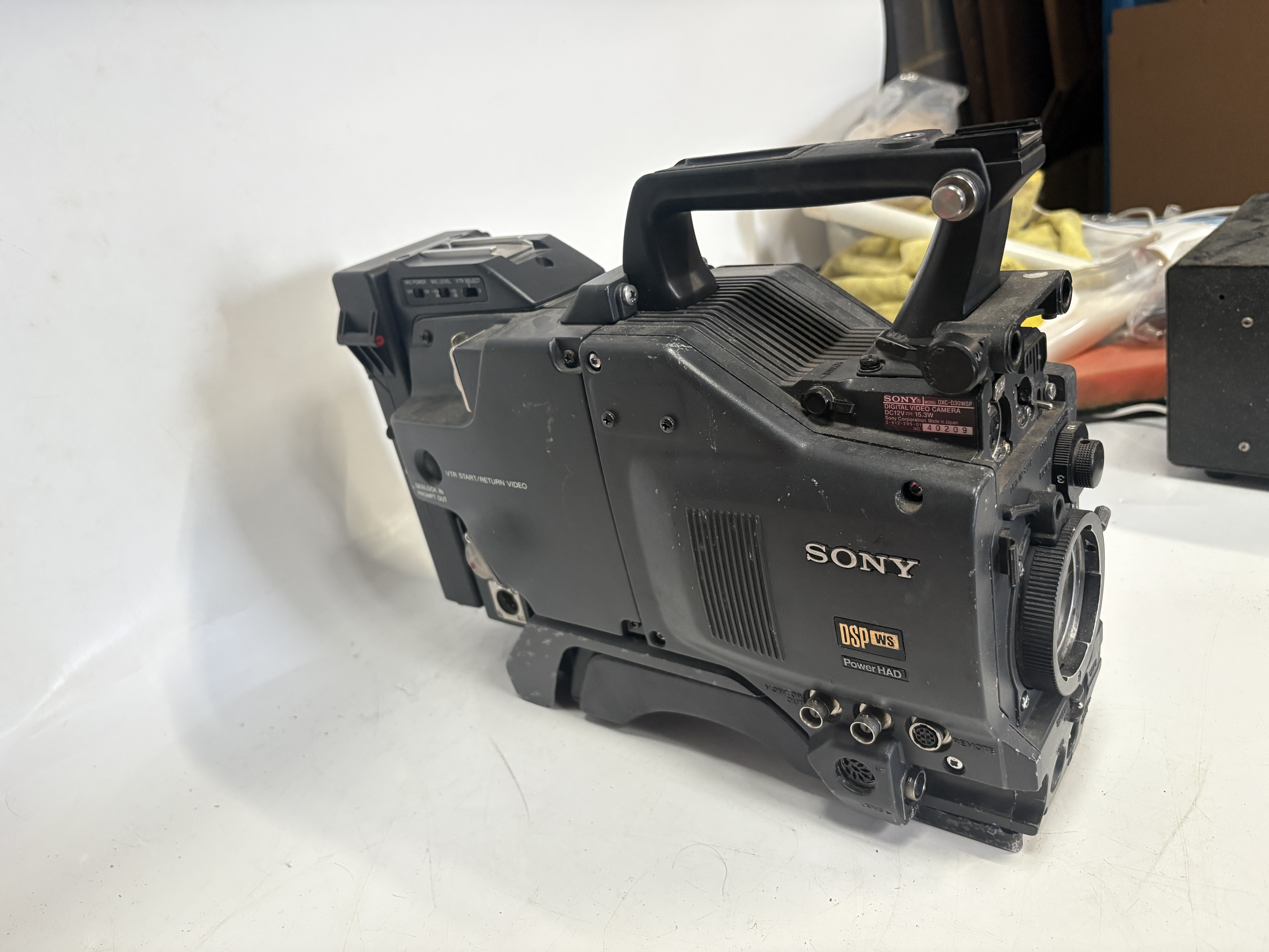 Sony CA-537P Camera Adaptor 12V Broadcast Video 26-Pin