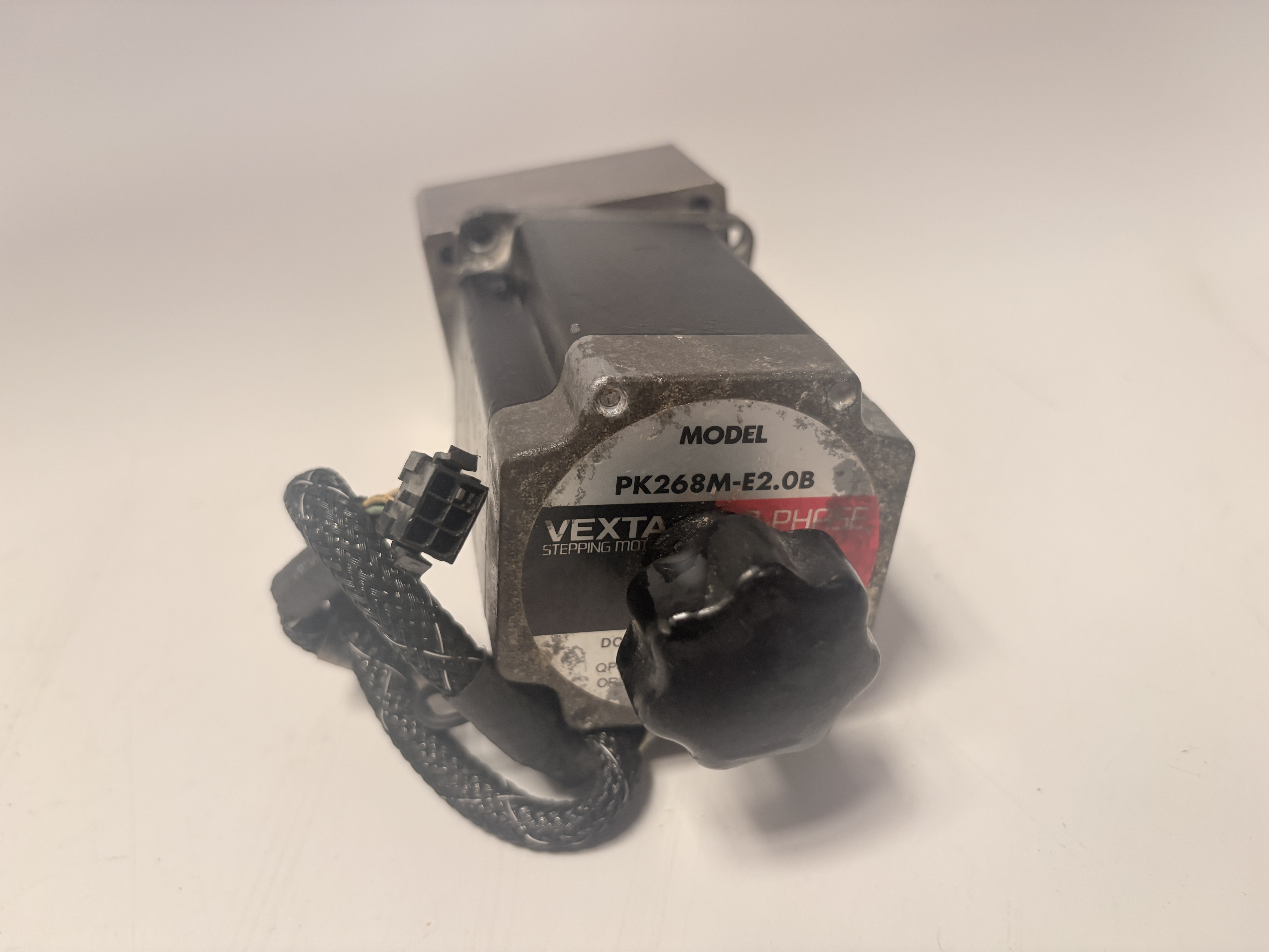 VEXTA PK268M-E2.0B 2-Phase High-Resolution Stepper Motor