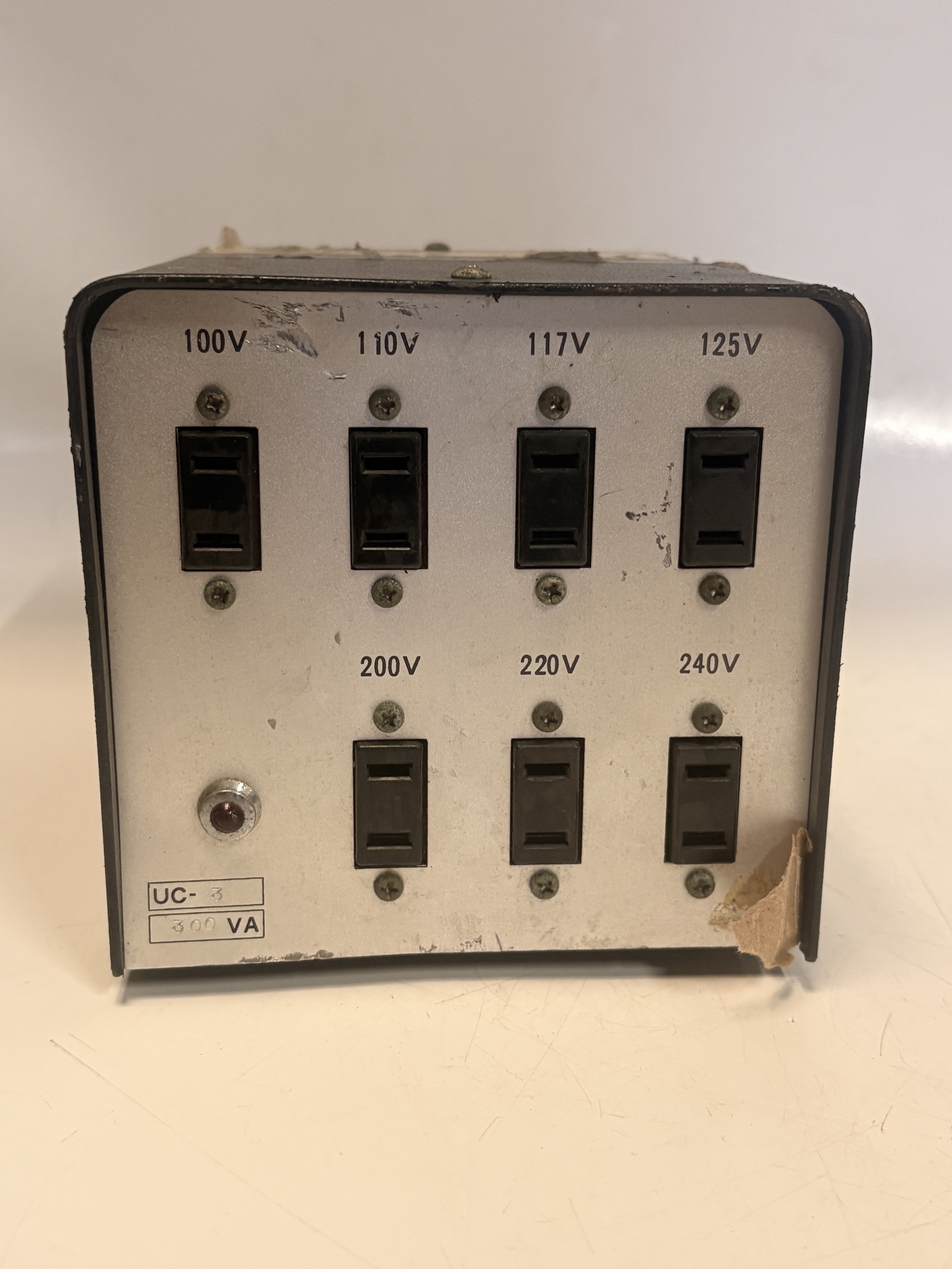 Hanko Dengen UC-3 ME0257h 300VA Multi-Voltage Transformer Japan