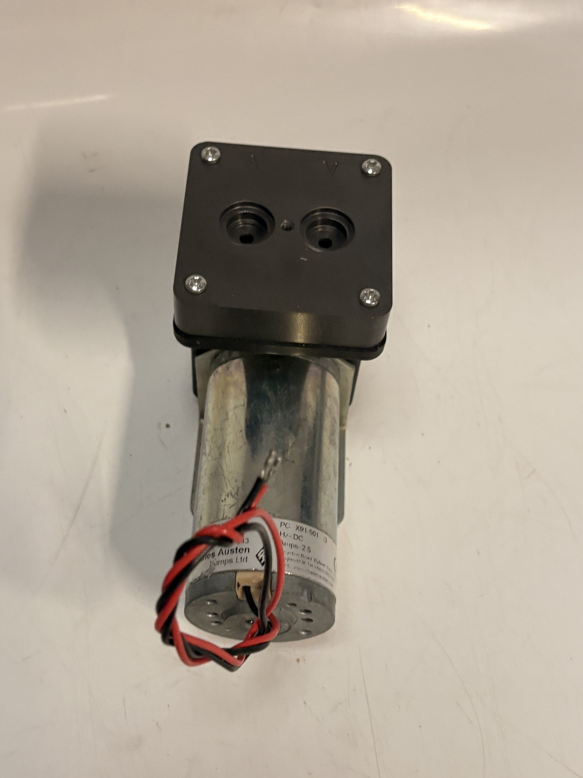 Charles Austen RP12 SE 12V Rocking Piston Pump S/N 10291543