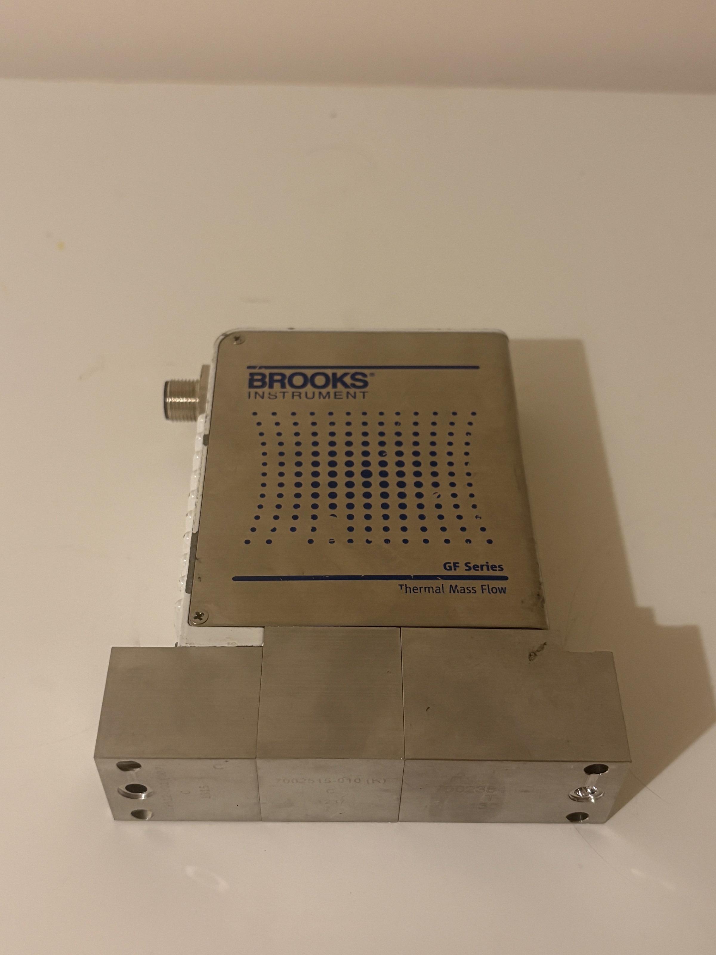 Brooks GF125CXXC GF125C-916422 N2 55000 SCCM Mass Flow Controller