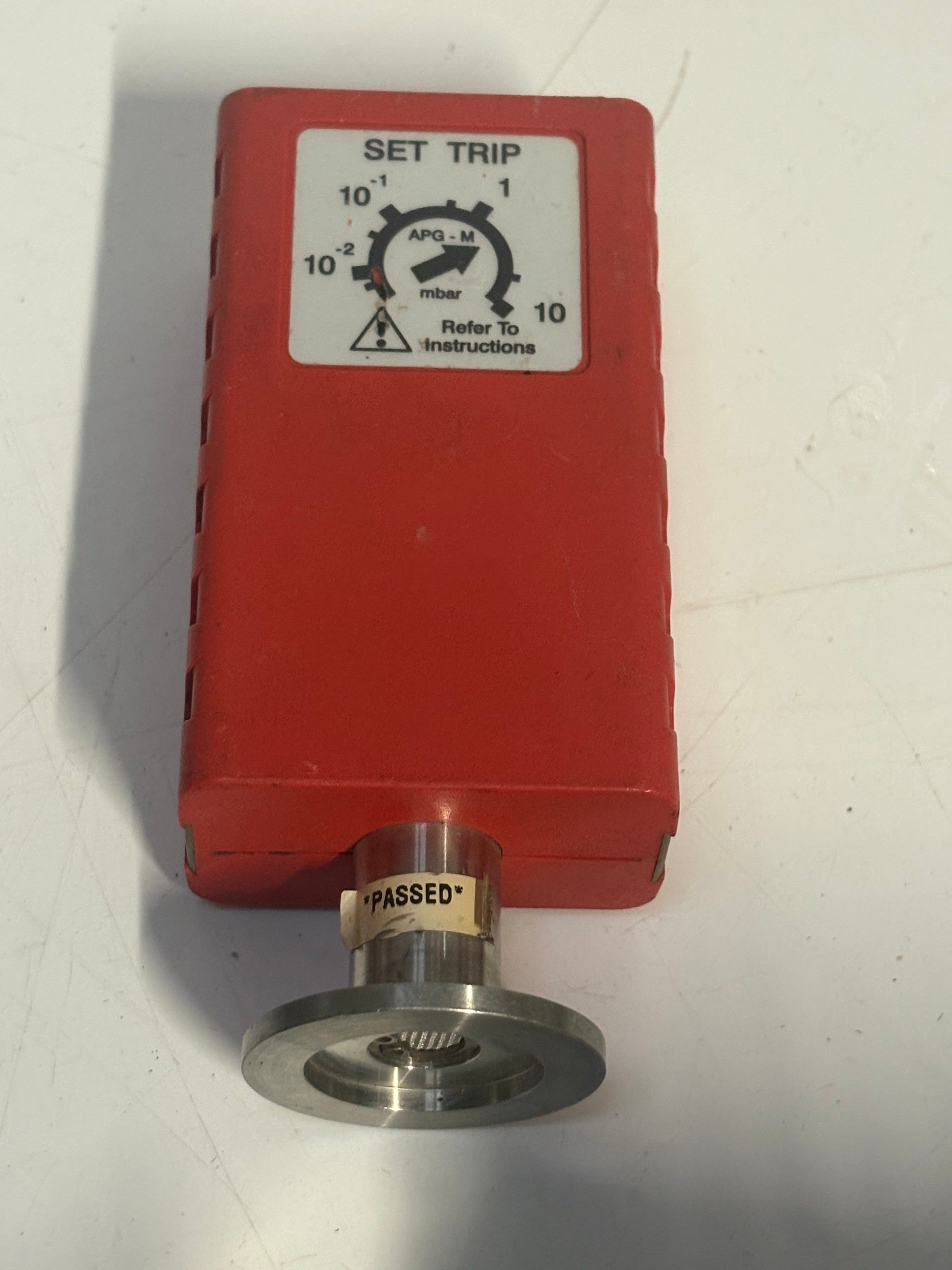 Edwards D02172000 APG-M-NW25 ST ST Active Pirani Vacuum Gauge NW25