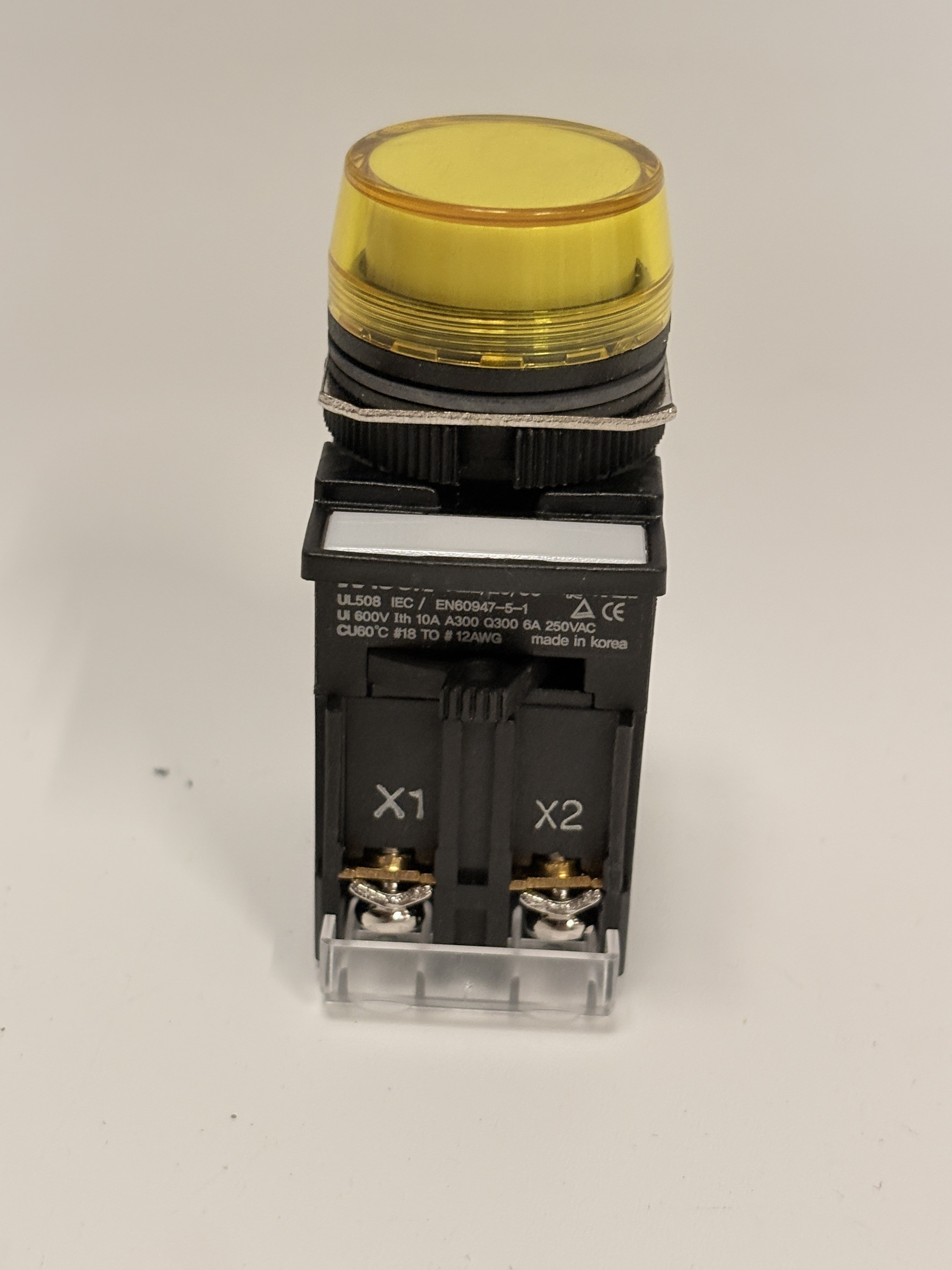 KACON K22/25/30 Yellow Illuminated Pushbutton Pilot Switch