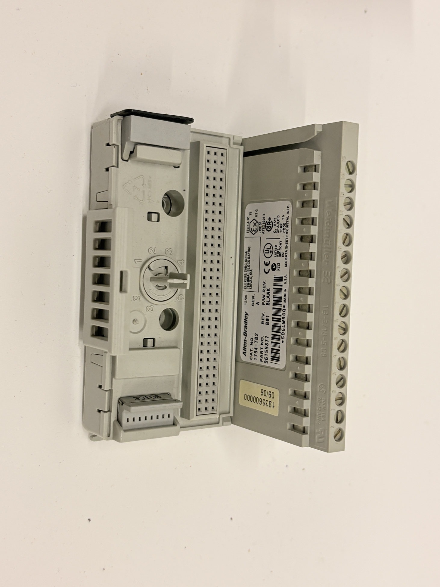Allen-Bradley 1794-TB2 Series A FLEX I/O 2-Wire Terminal Base