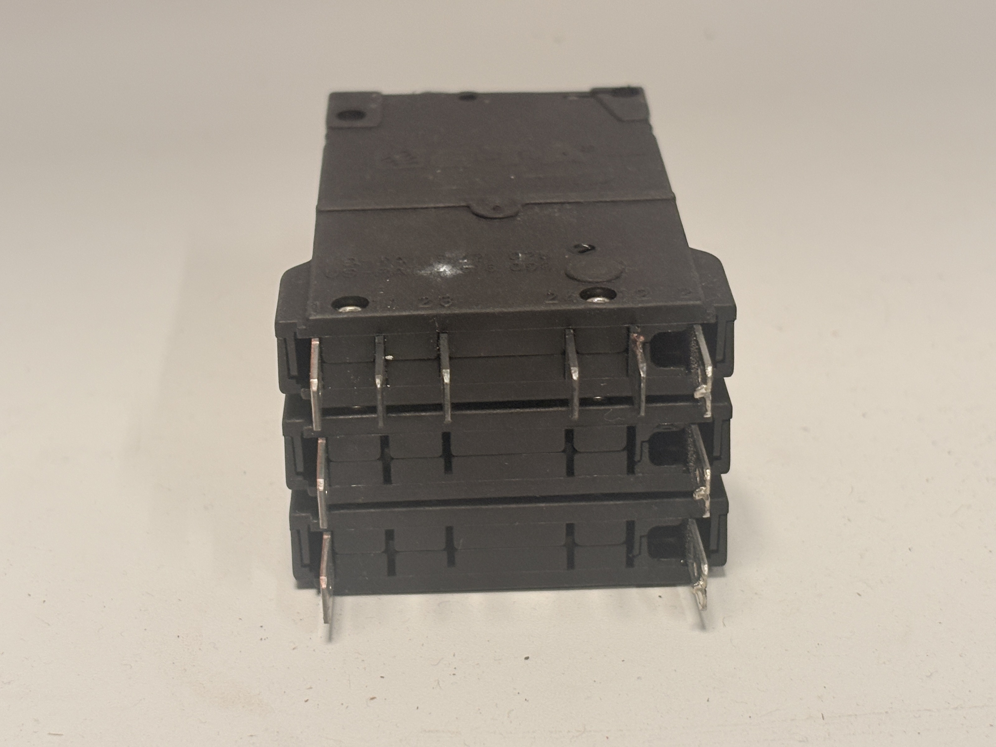E-T-A 2210-S232-P1M1-H211 25A 3-Pole Circuit Breaker 5