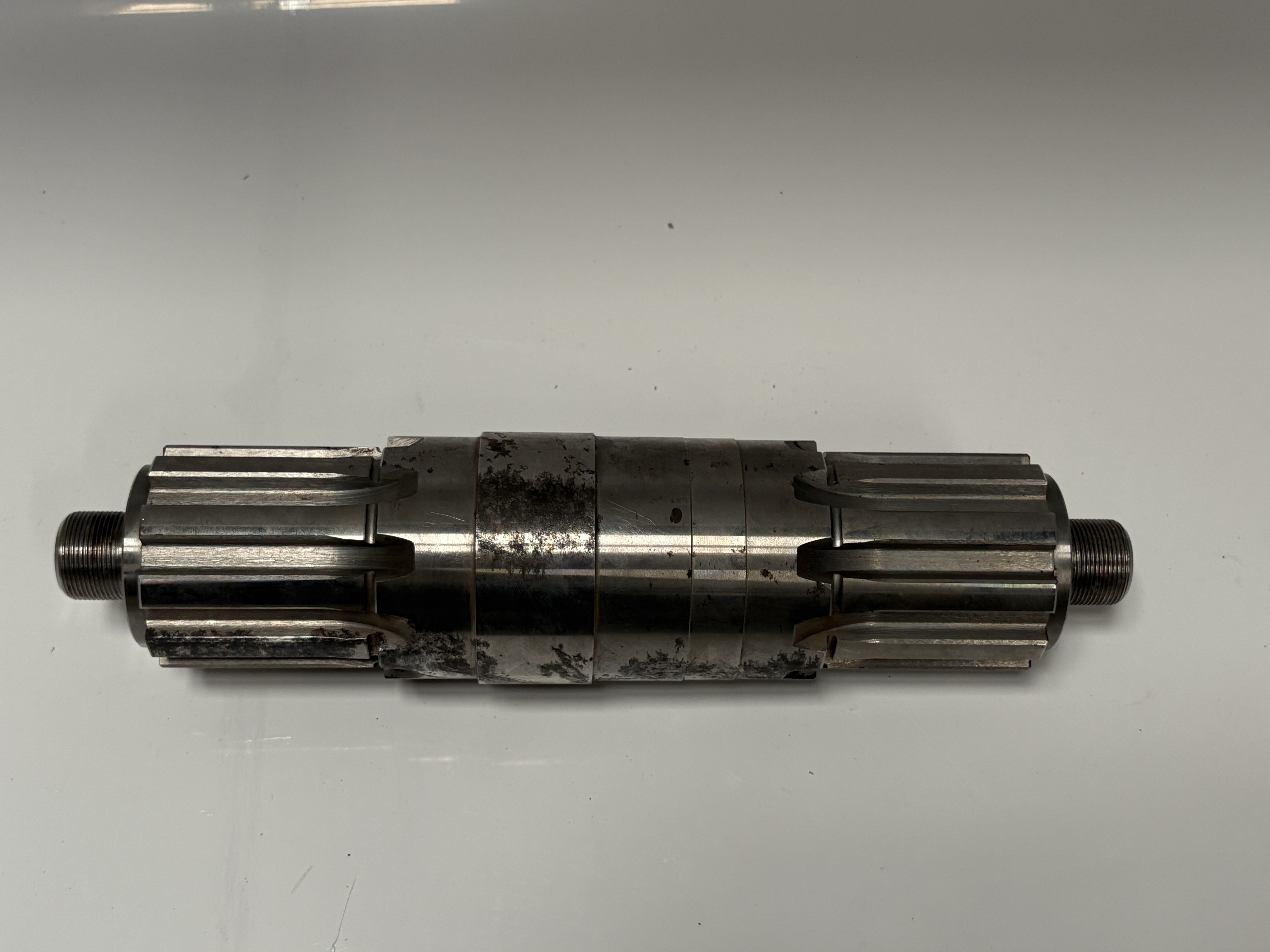 Industrial Double-Ended Splined Gear Shaft Threaded End