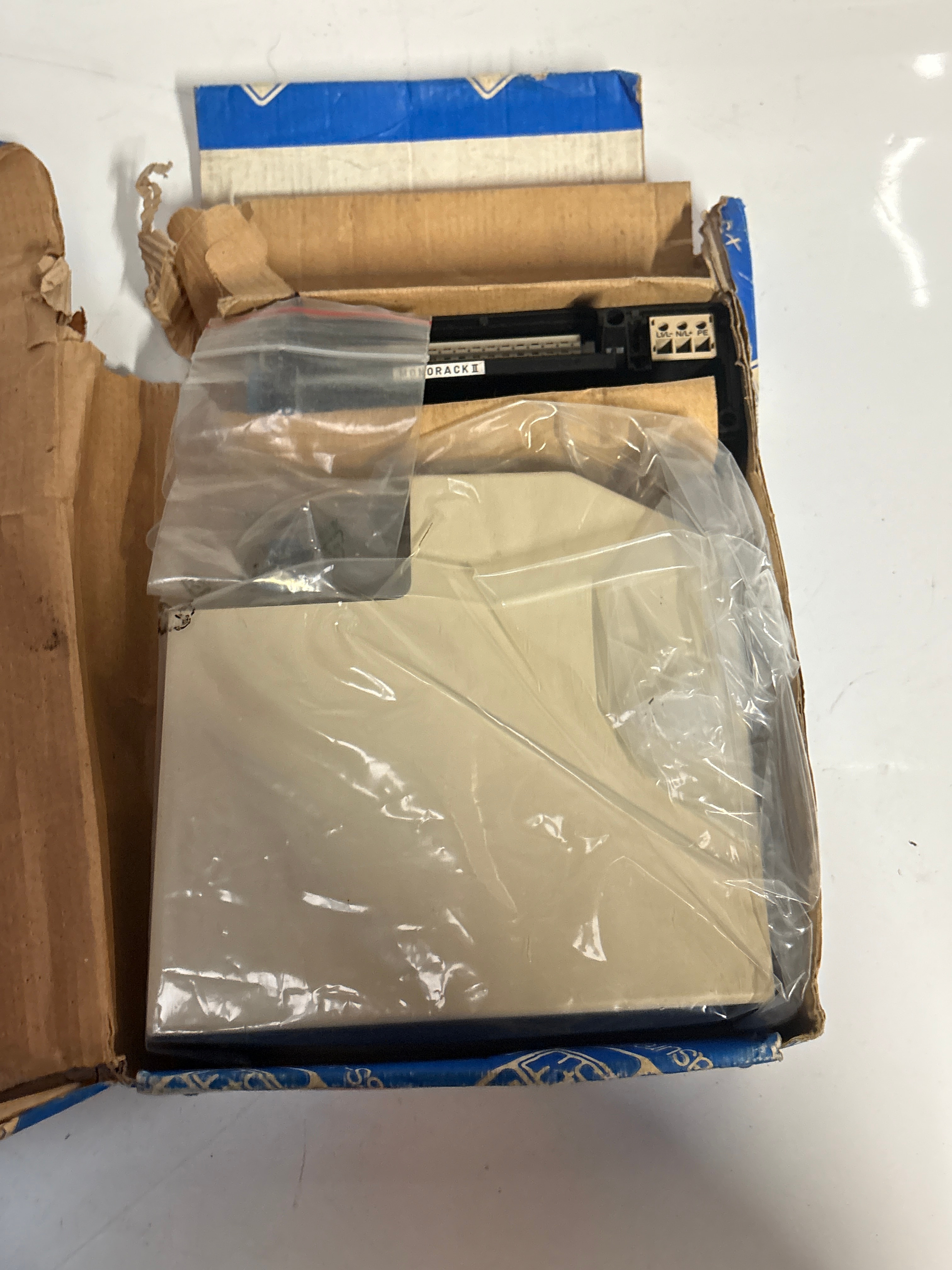 Endress+Hauser 919517-0410 Monorack II 4TE Housing 100/200V