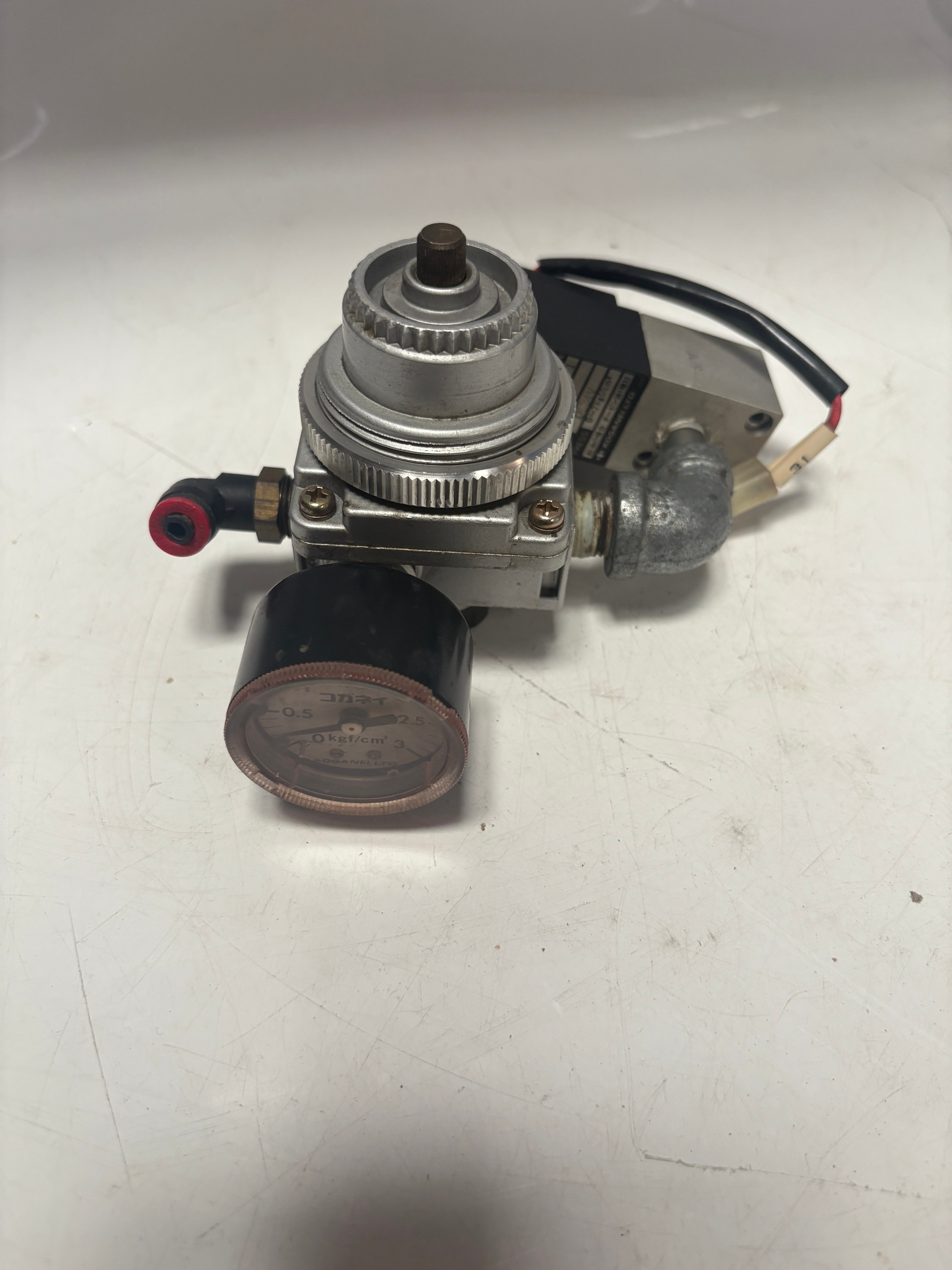 Koganei 050E1-01-11 DC24V Solenoid Air Valve Assembly