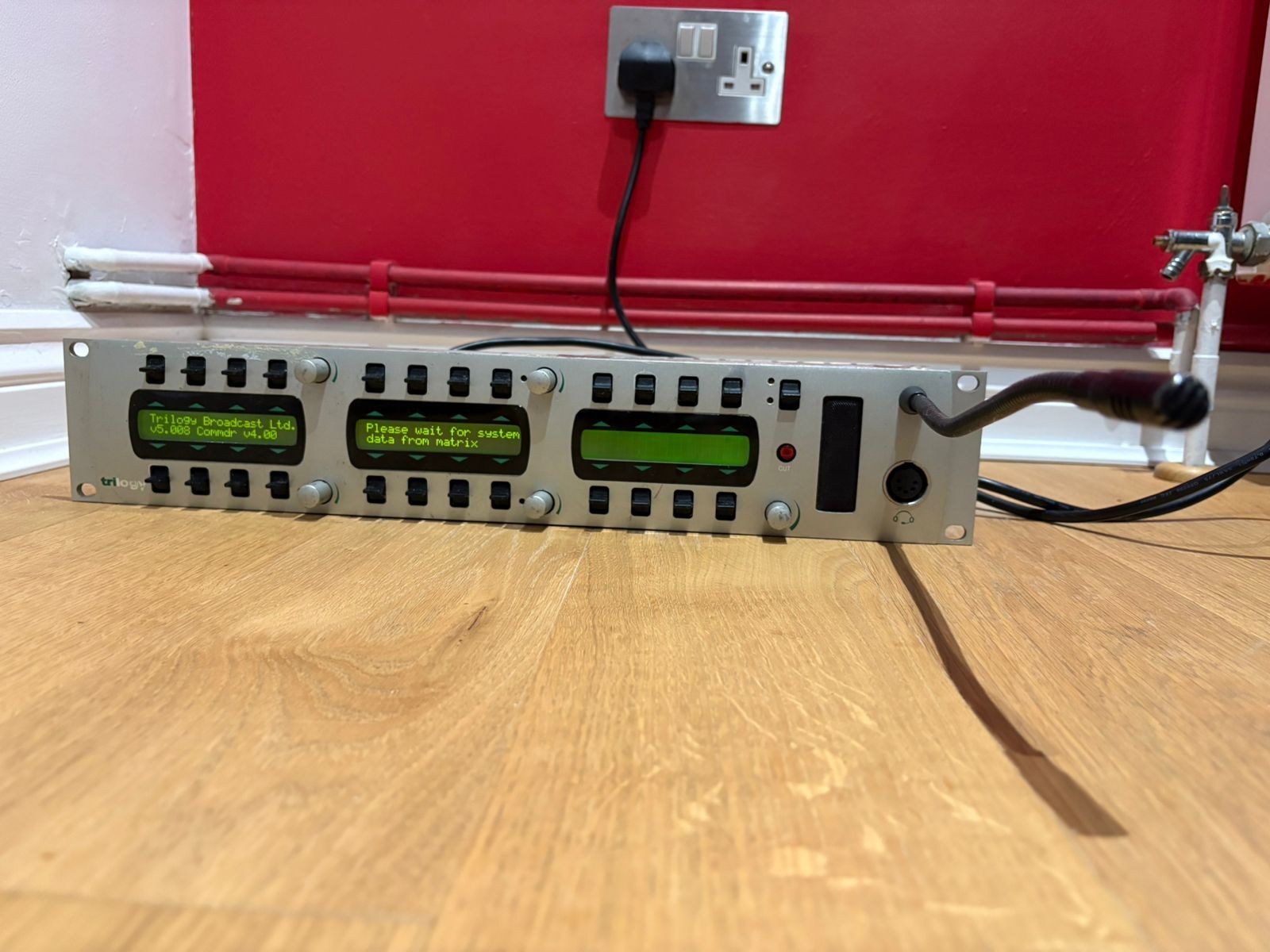 Trilogy Commander 24 channel Intercom Talk Back Panel v5.008 Commander v4.00