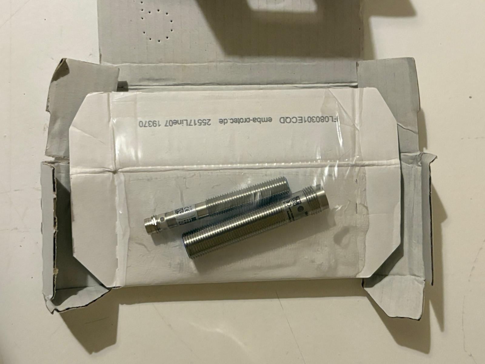di-soric KNS M8M 02B G3-T3 KNS M12M 04B G3-B3 Proximity Sensor Presentation Kit