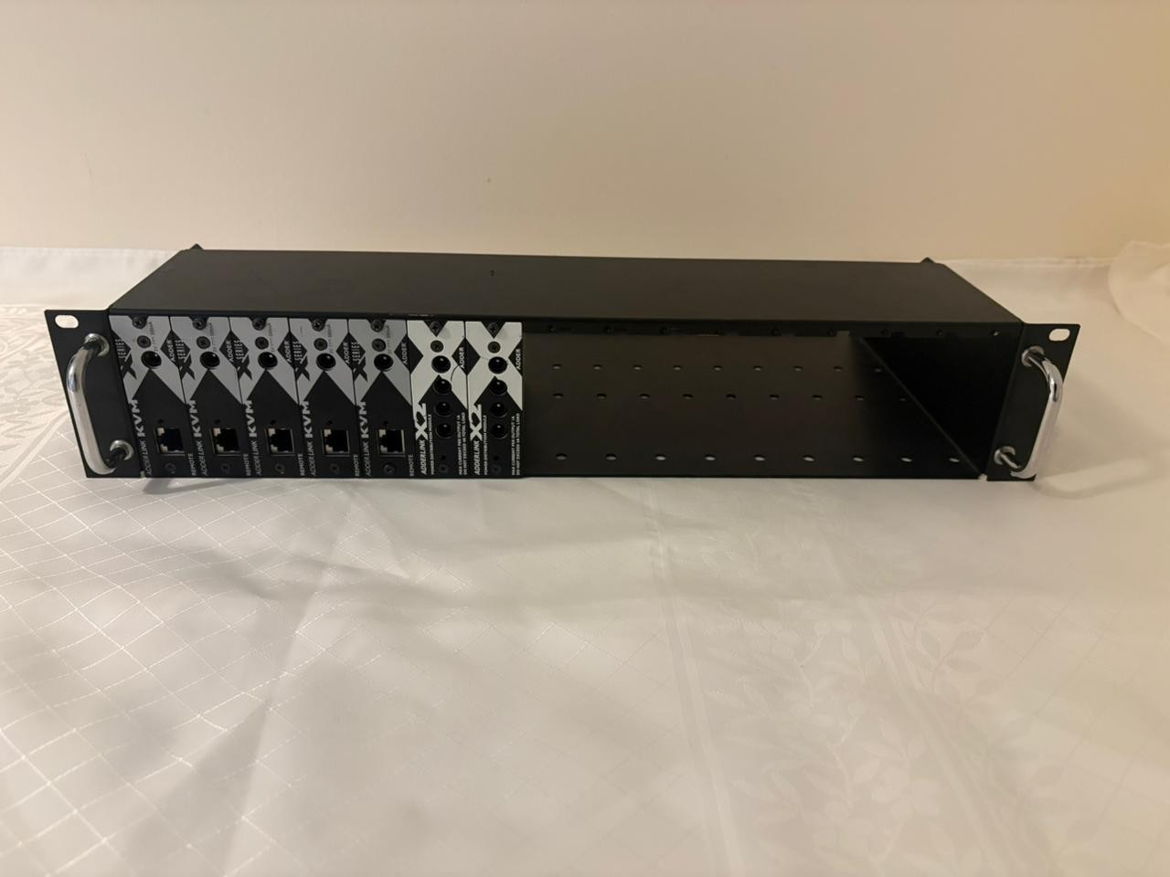 Adder Link X Series Chassis 2U Rackmount Kit KVM Enclosure with 7 cards