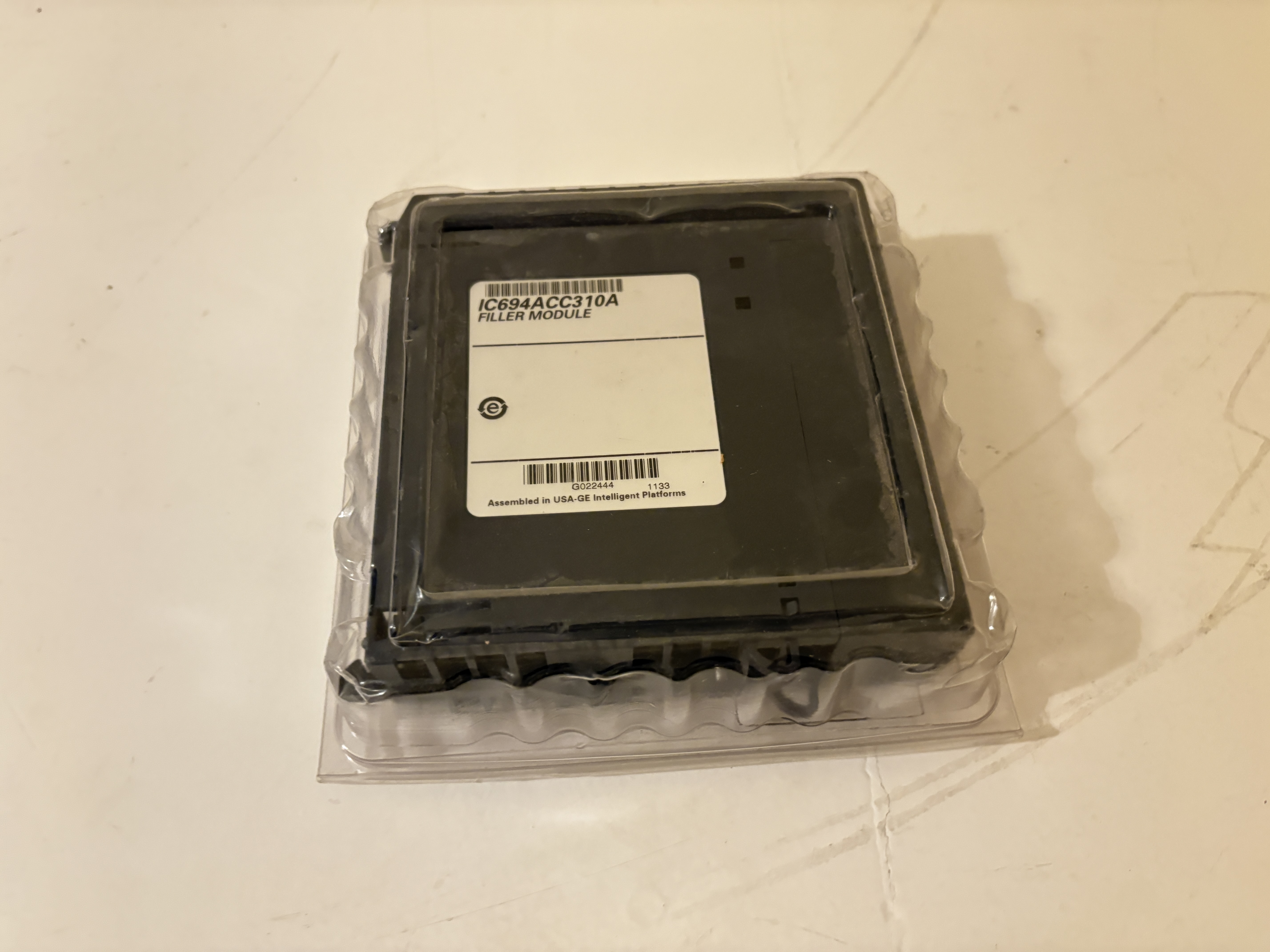 GE Fanuc IC694ACC310A RX3i Filler Module / Slot Cover